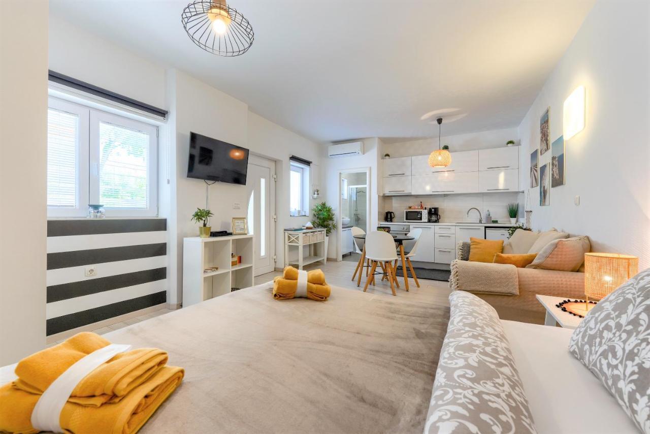 Studio Mare Zadar Luaran gambar